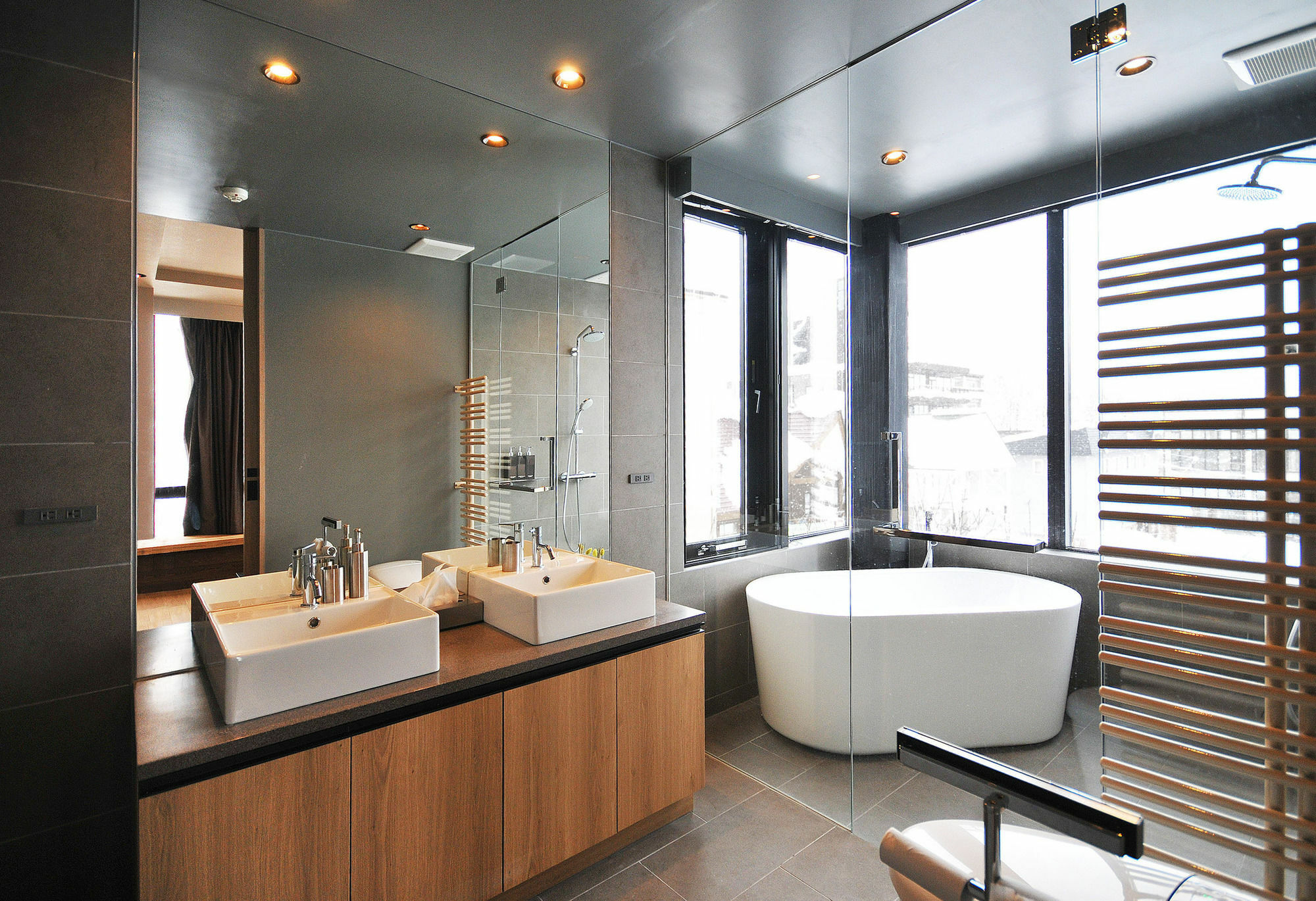 Matthew Suites โอมาการิ ภายนอก รูปภาพ